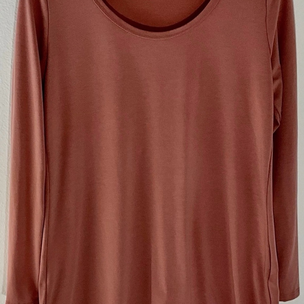 Lularoe Women't Long Sleeve Tshirt Scoop Neck High Low Hem Size M‎